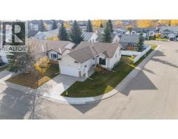 39 Woodside Close Nw, Airdrie, AB T4B2C8 Photo 31