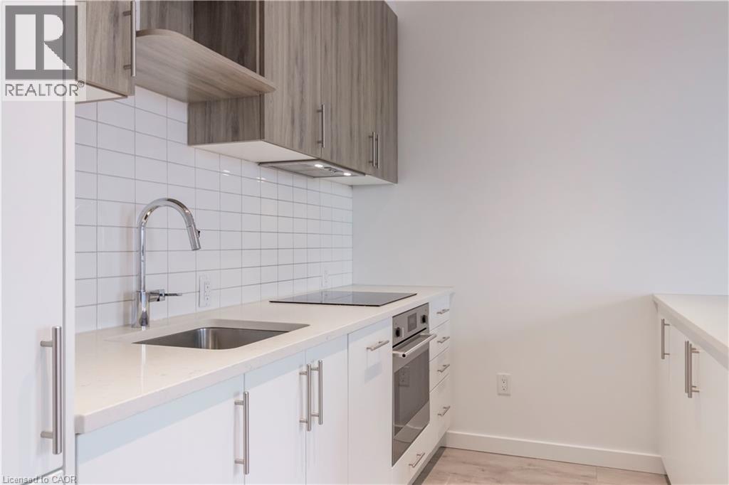 181 King Street South — photo 10