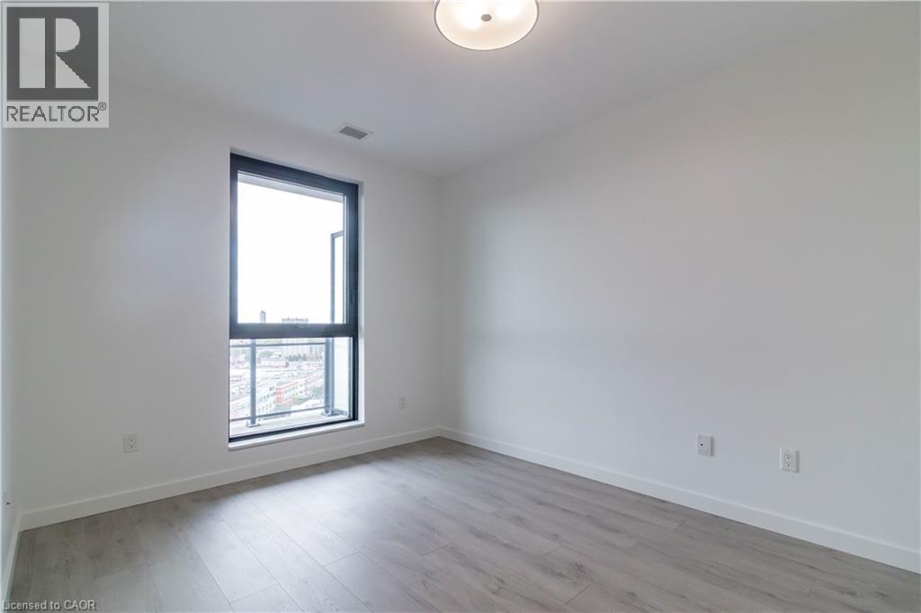 181 King Street South — photo 18