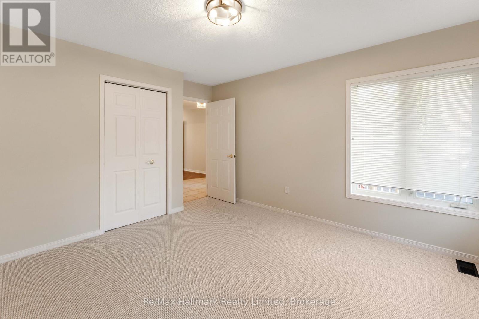 3 WOODS HOLLOW - Image 28