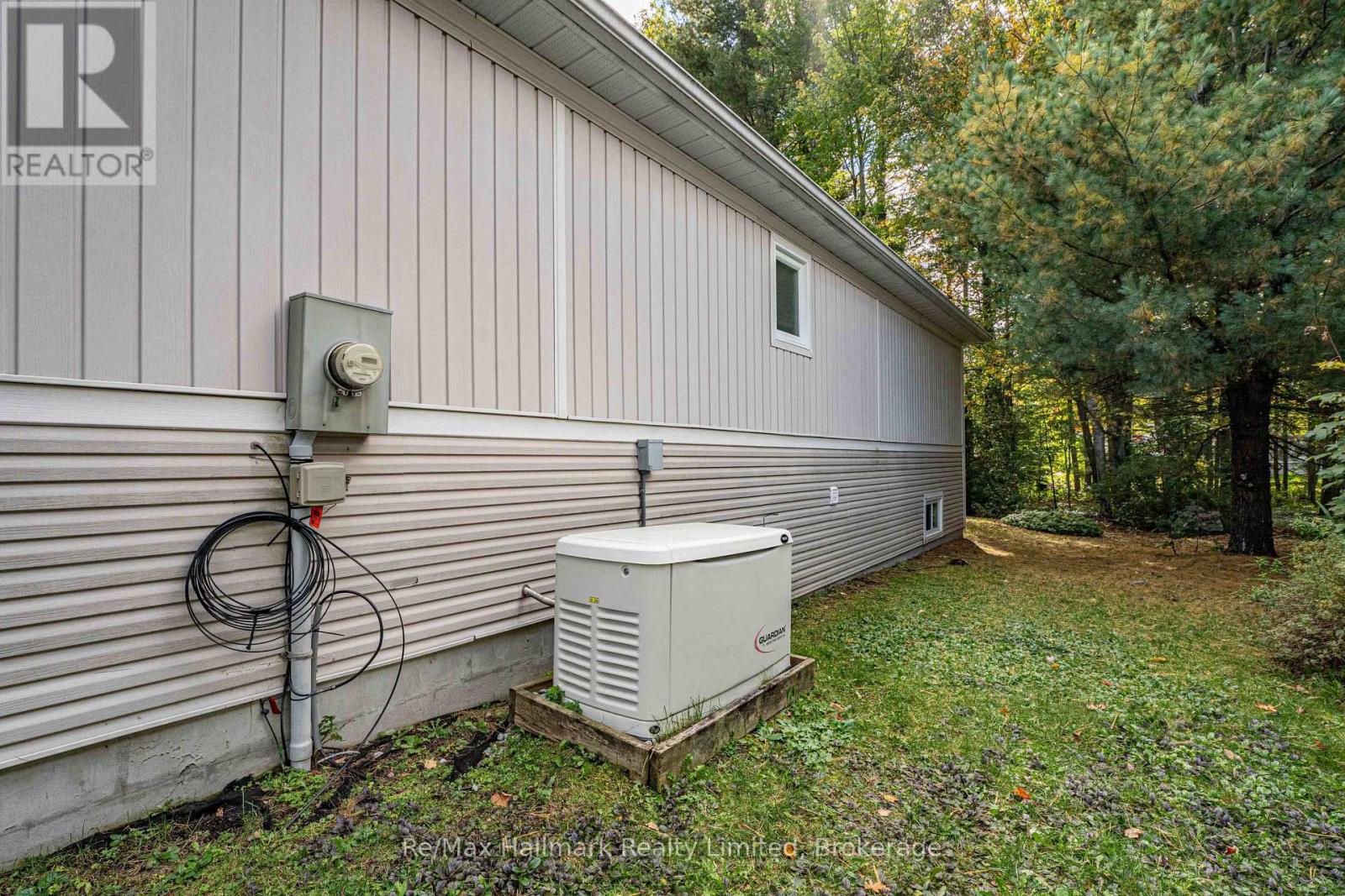 3 WOODS HOLLOW - Image 37