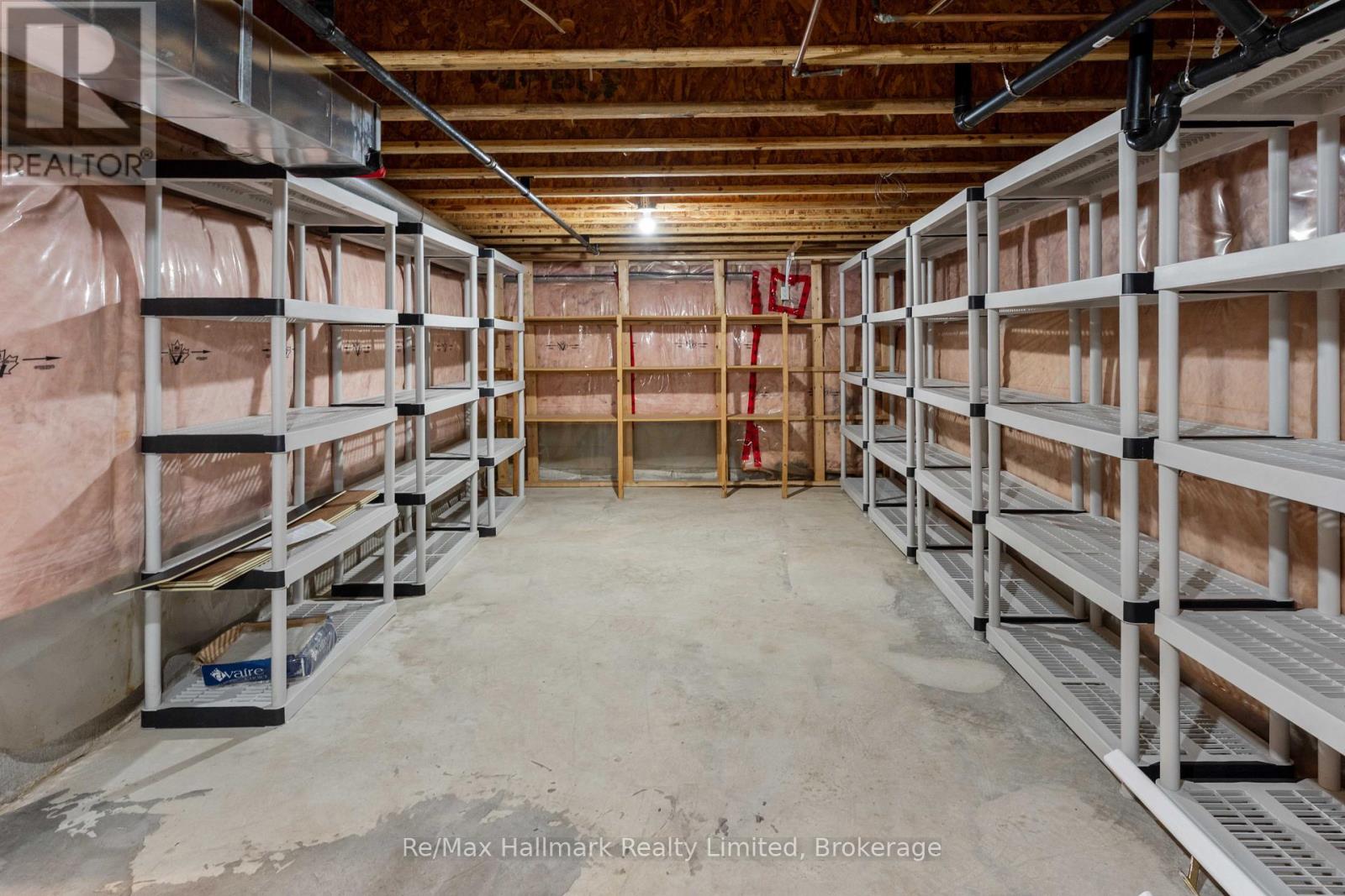 3 WOODS HOLLOW - Image 43