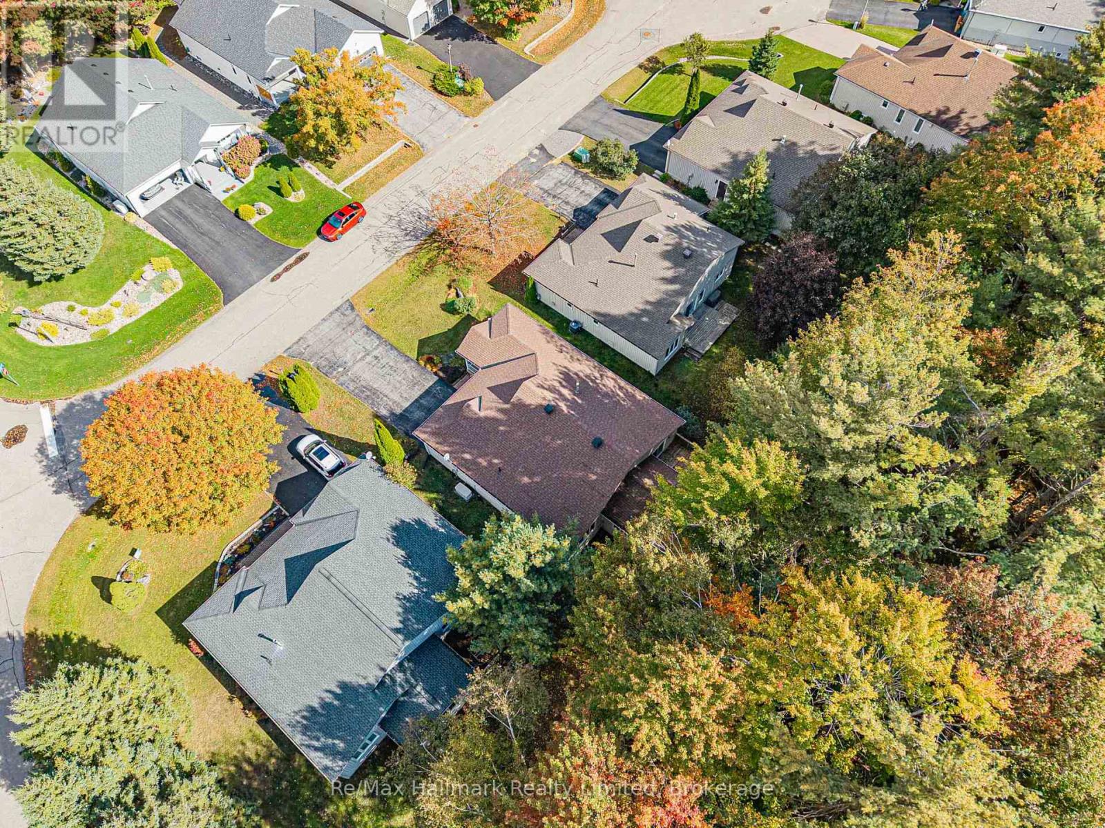 3 WOODS HOLLOW - Image 46