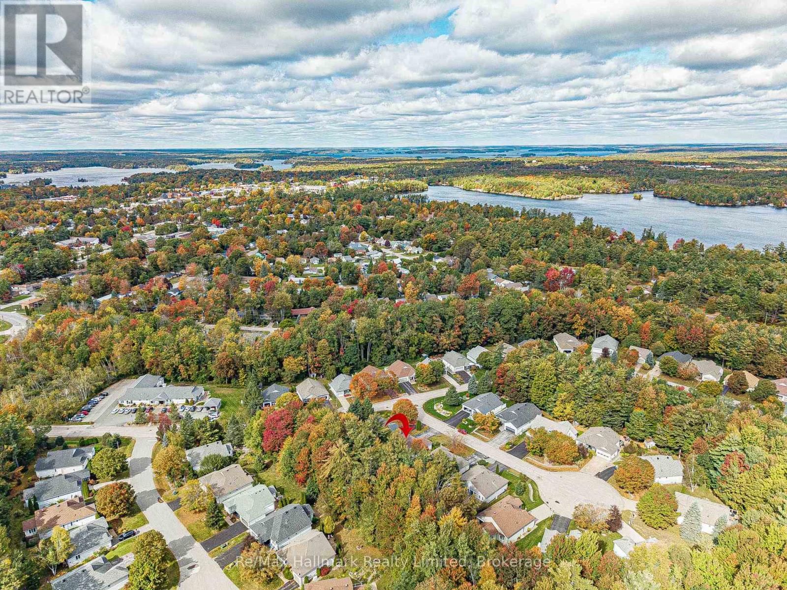 3 WOODS HOLLOW - Image 47