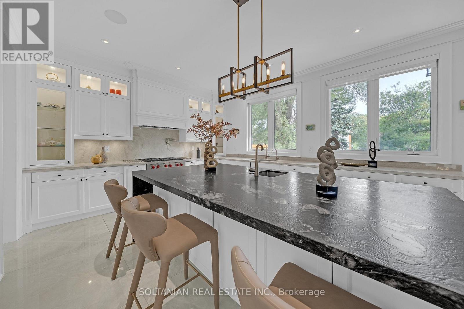 15 Calvin Avenue, Toronto, ON photo 15