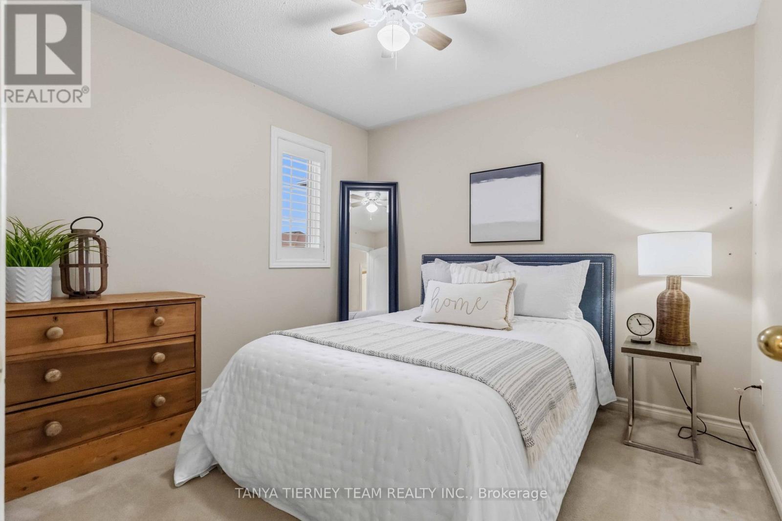 28 Castle Green Drive, Whitby, ON photo 34