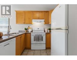 28 Castle Green Drive, Whitby, ON L1R2P9 Photo 15