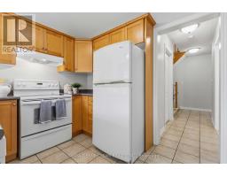 28 Castle Green Drive, Whitby, ON L1R2P9 Photo 18