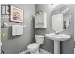 28 Castle Green Drive, Whitby, ON L1R2P9 Photo 22