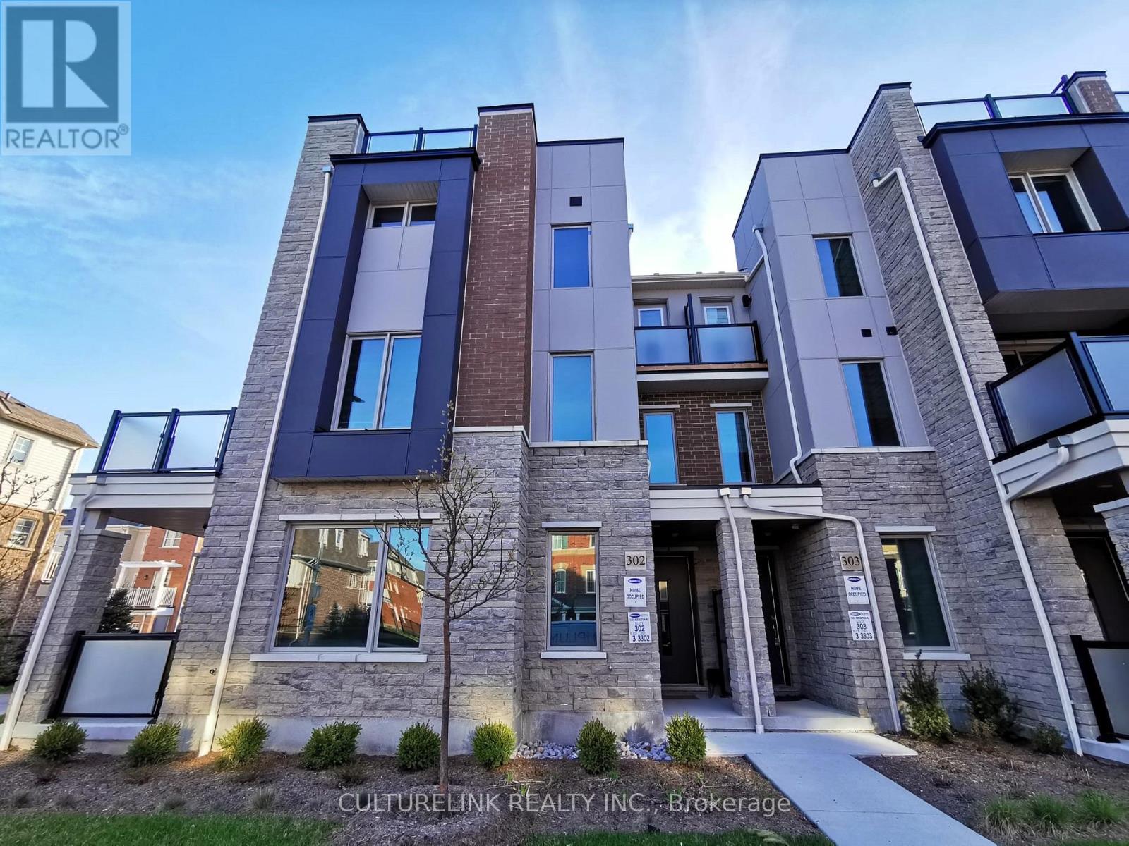 302- 1034 Reflection Place, Pickering, ON