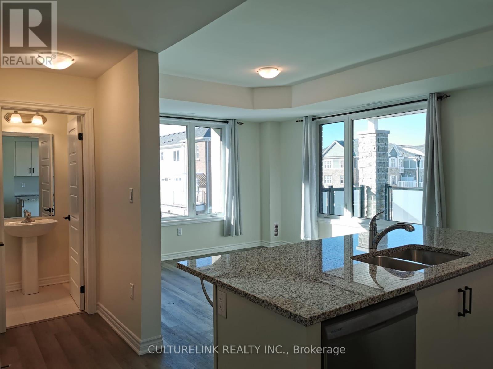 302- 1034 Reflection Place, Pickering, ON photo 6