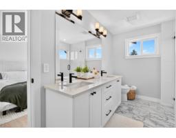 2022a Galerno Rd, Campbell River, BC V9W0A2 Photo 36