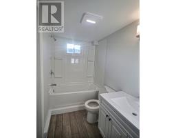 9 Carolyn Drive thumbnail 11