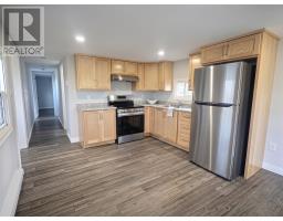 9 Carolyn Drive thumbnail 6