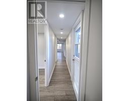 9 Carolyn Drive thumbnail 7