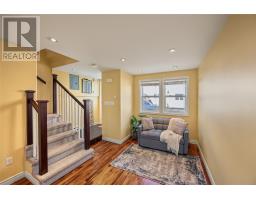30 Scott Street thumbnail 3