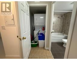 911 - 185 Oneida Crescent, Richmond Hill, ON L4B0B1 Photo 12