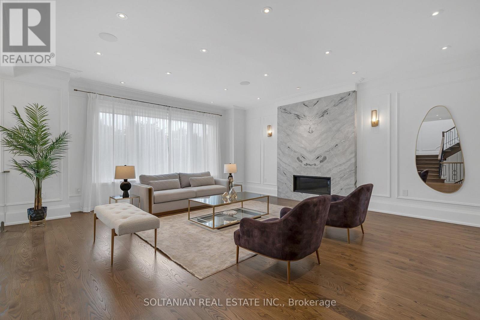 15 Calvin Avenue, Toronto, ON photo 6
