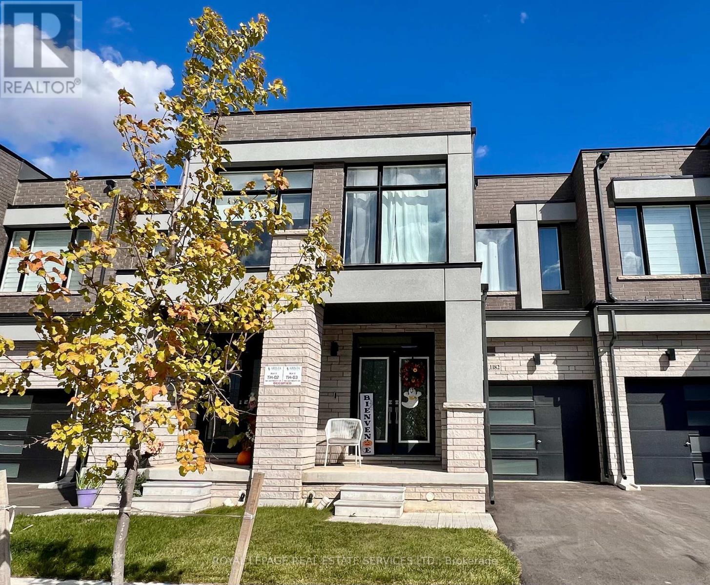 Photo of 1182 Dartmouth Crescent