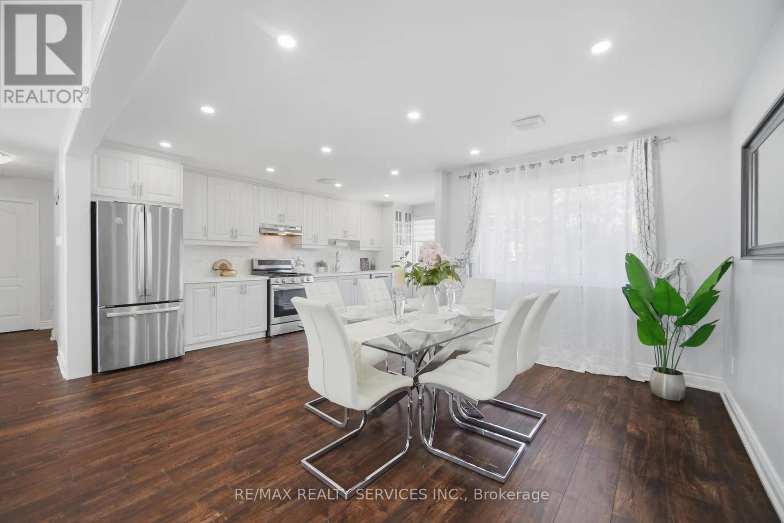 607 Woodward Avenue, Milton, ON photo 13