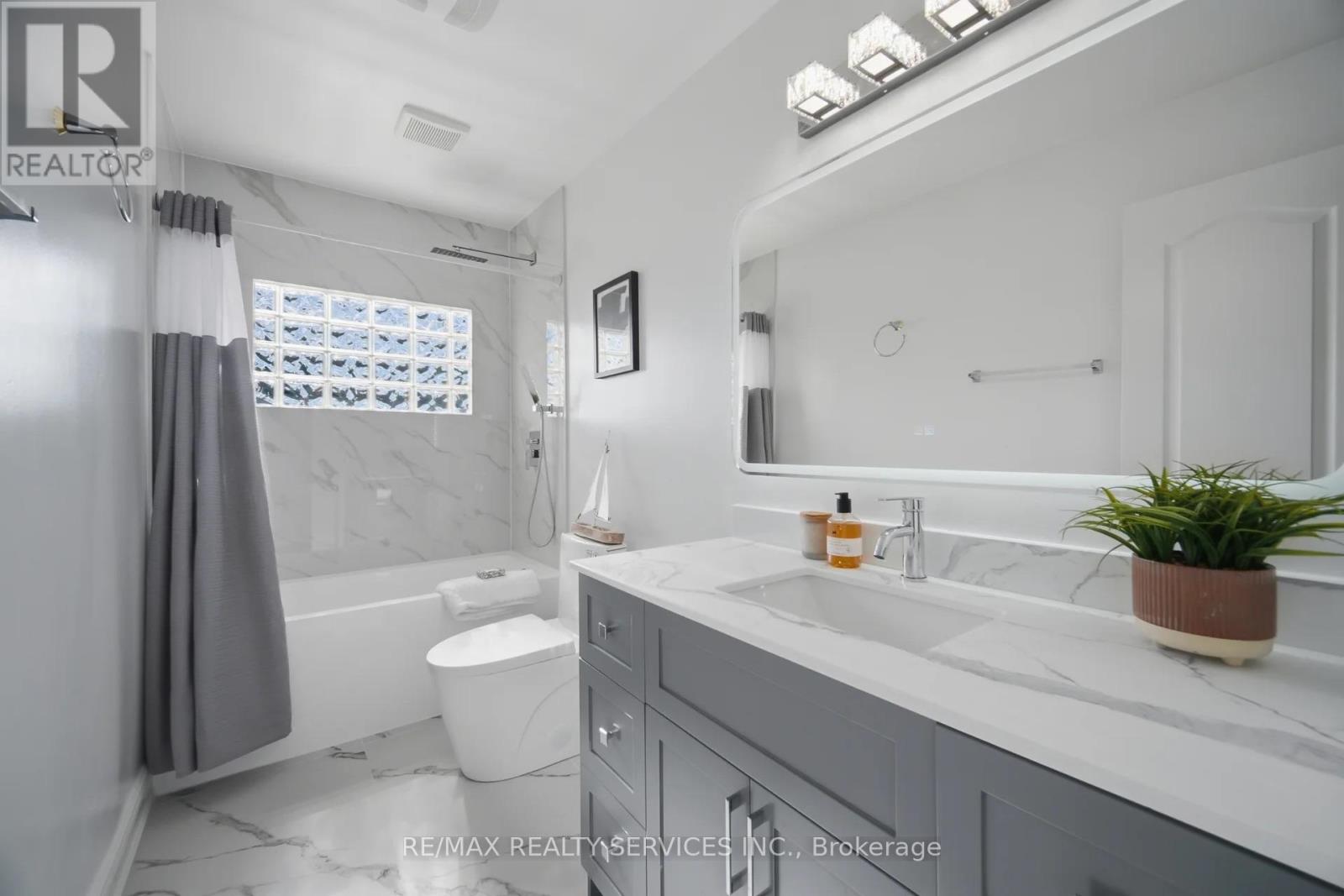 607 WOODWARD AVENUE - 30
