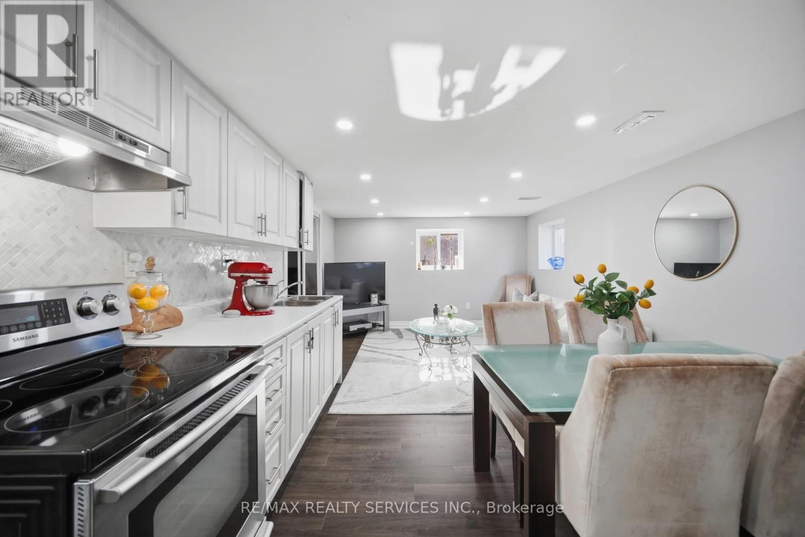 607 WOODWARD AVENUE - 35