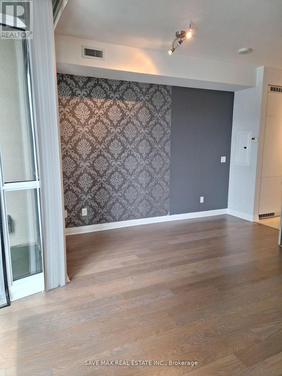 60 Annie Craig Drive — photo 13
