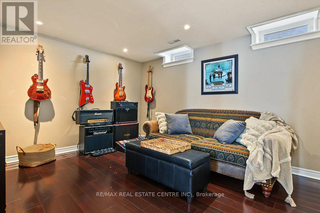806 Hudson Court, Milton, ON photo 28