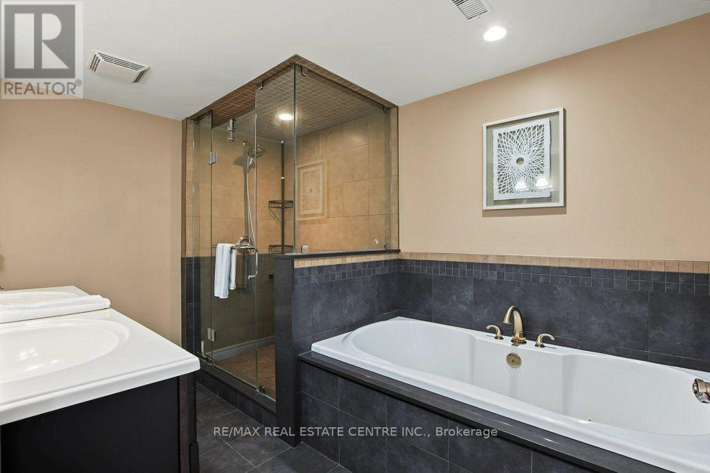 806 Hudson Court, Milton, ON photo 34