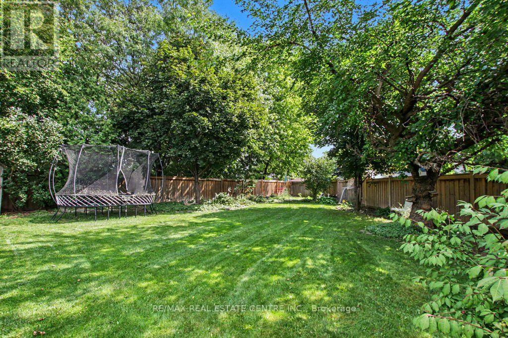 806 Hudson Court, Milton, ON photo 37