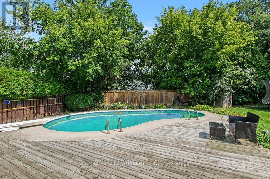 806 Hudson Court, Milton, ON photo 44