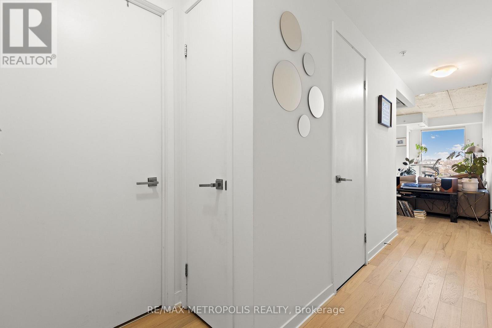 530 Indian Grove — photo 27