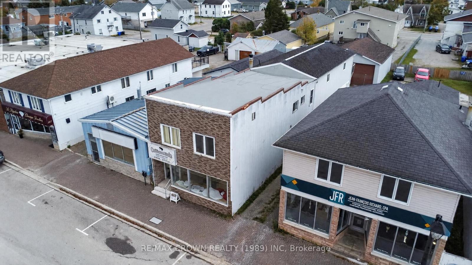 811 George Street — photo 3