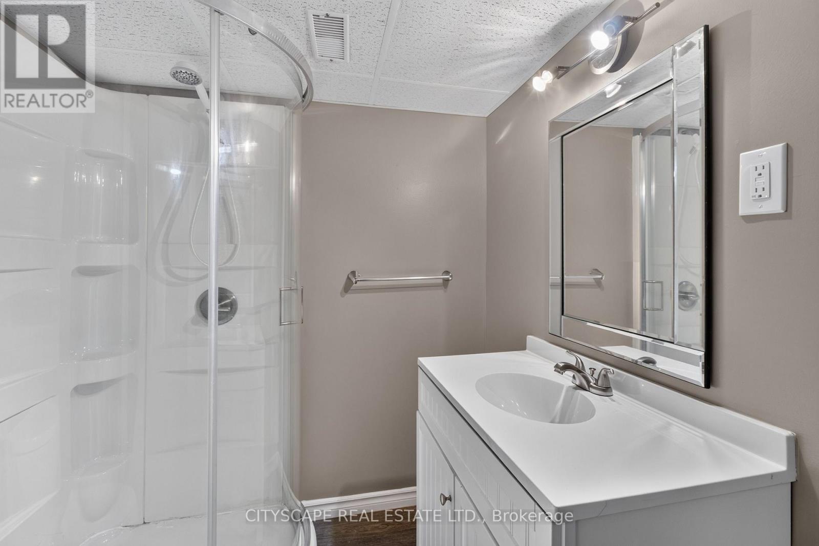 39 HUFF AVENUE - 46