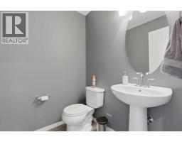 2, 466 Highlands Boulevard W - photo 4