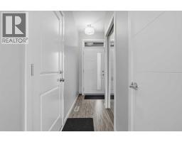 2, 466 Highlands Boulevard W - photo 2