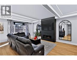 5pc Ensuite bath - 13b Cumberland Street, Brantford, ON N3S7J6 Photo 7
