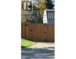441 Woolastook Drive Unit# B, photo 2