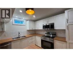441 Woolastook Drive Unit# B, photo 3