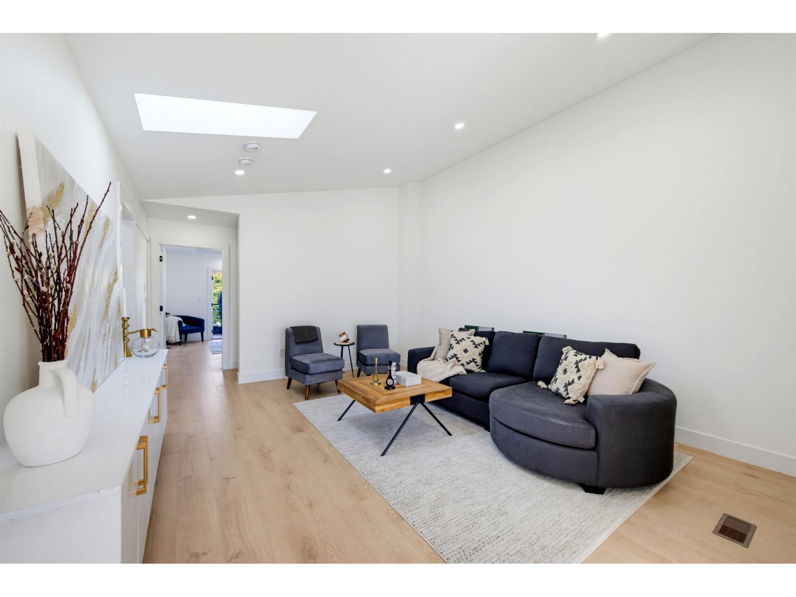 1 19128 61A AVENUE, Surrey - Image 1