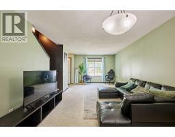 225 Elgin Gardens Se, Calgary, AB T2Z4T6 Photo 15