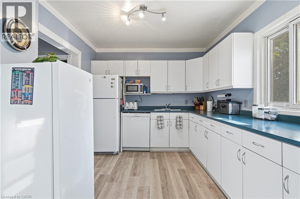 16 Albemarle Street — photo 21