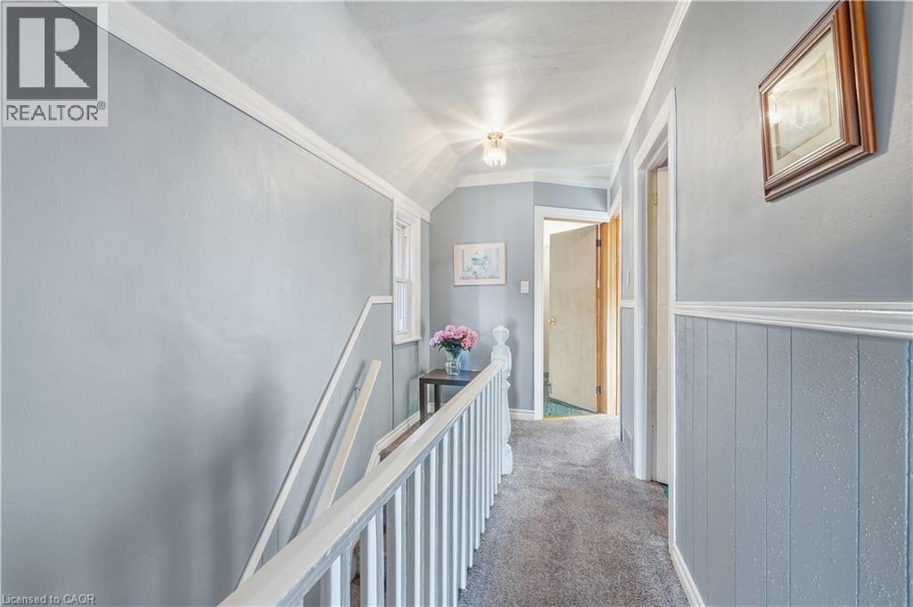 16 Albemarle Street — photo 23
