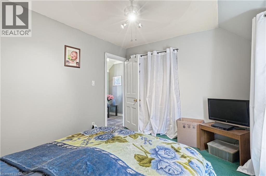 16 Albemarle Street — photo 31