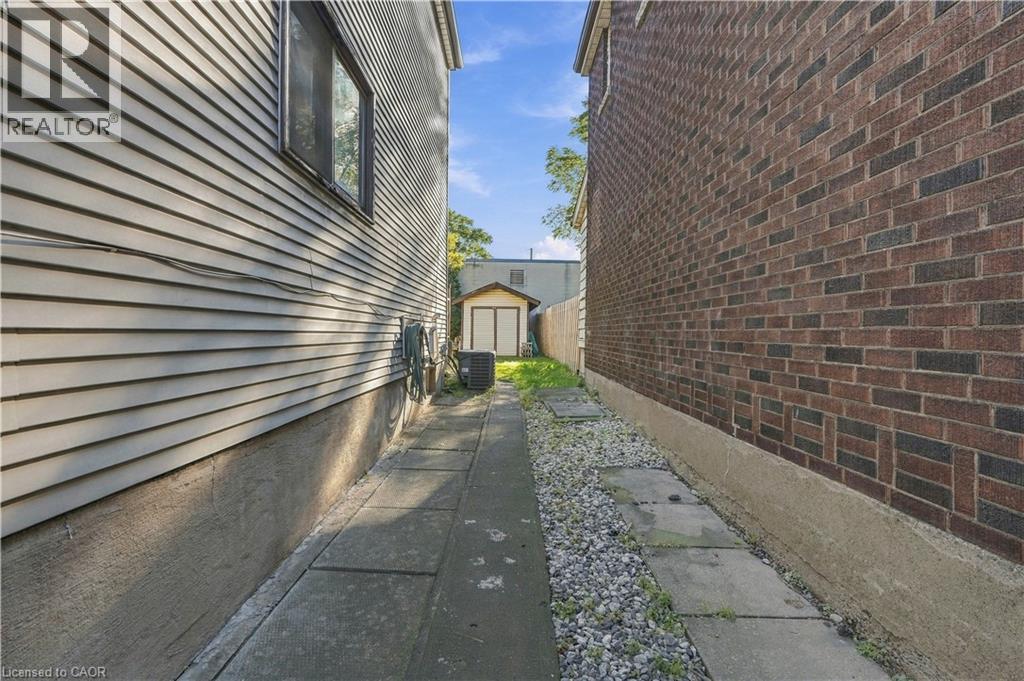 16 Albemarle Street — photo 45