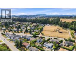 7081 East Saanich Rd, Central Saanich, BC V8M1Y3 Photo 41