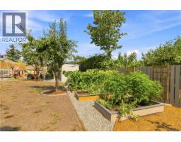 7081 East Saanich Rd, Central Saanich, BC V8M1Y3 Photo 36