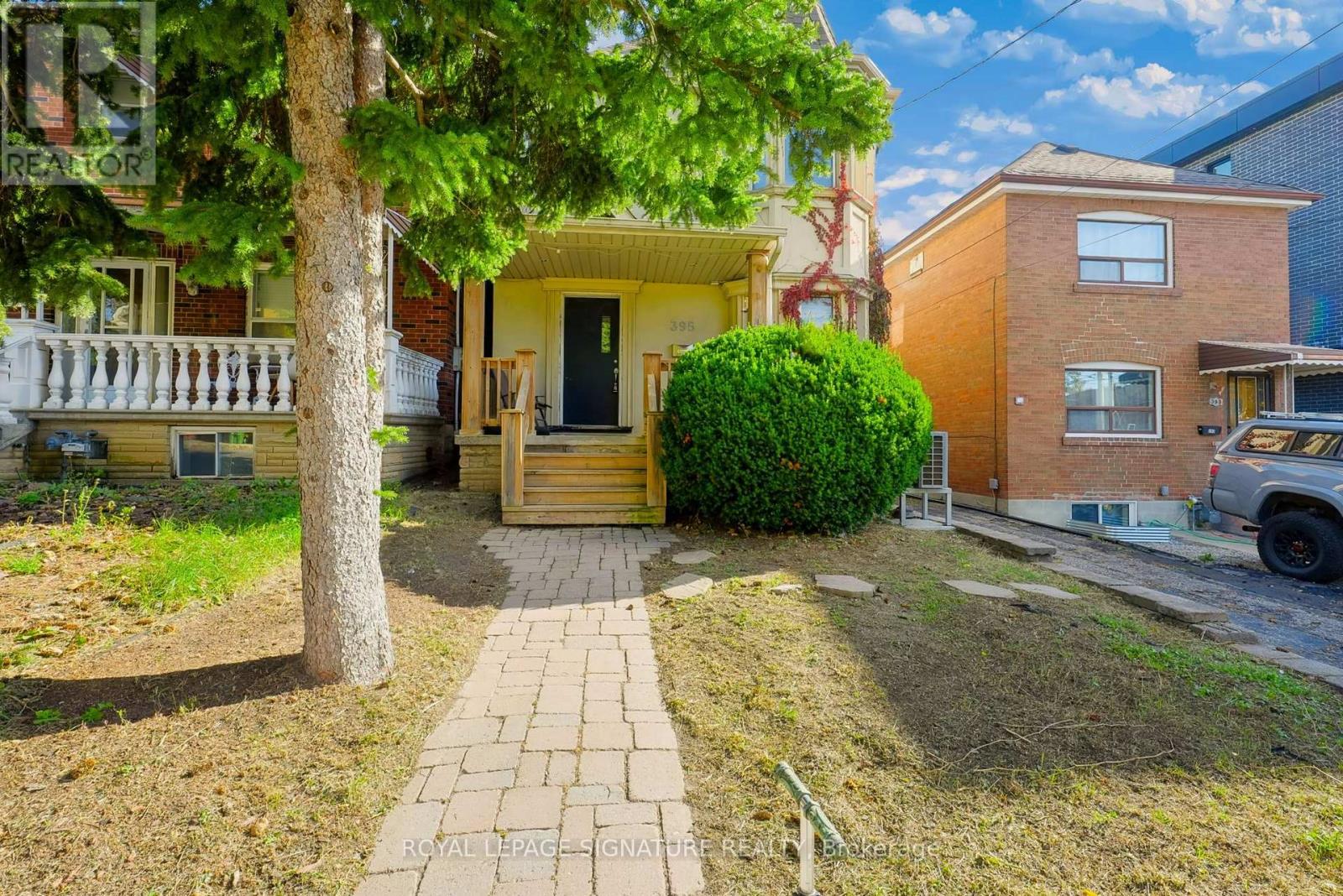 Photo of 395 Glenholme Avenue