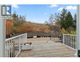 Kitchen - 1198 Raven Drive, Kamloops, BC V2B8P3 Photo 11