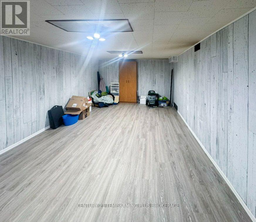 88 KATHERINE STREET - 17